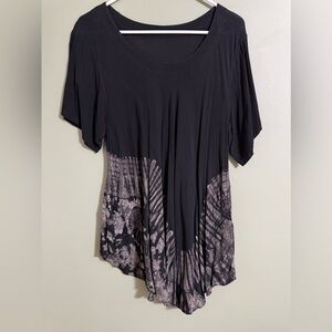 Woman’s dress shirt L/XL-